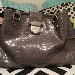 Liz Claiborne shoulder purse(Perfect condition)